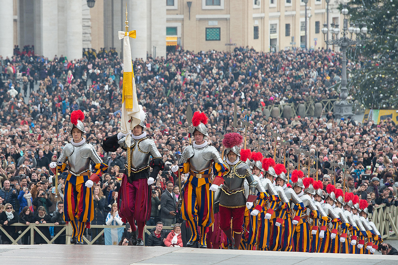 Illustration for article titled The Pope Has A Small But Deadly Army Of Elite Warriors Protecting Him